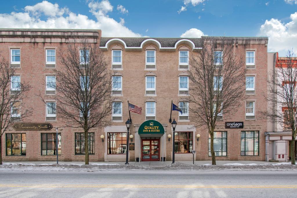 Clarion Hotel & Suites University-Shippensburg Exterior foto