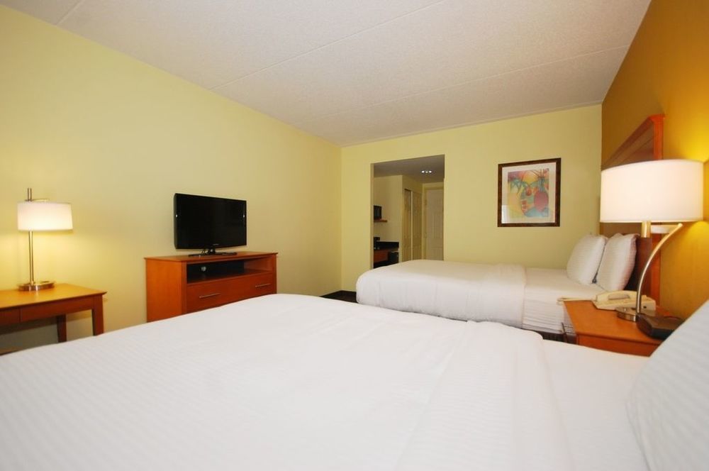 Clarion Hotel & Suites University-Shippensburg Zimmer foto