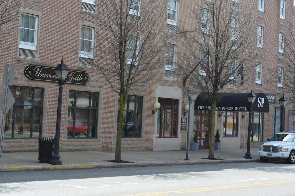 Clarion Hotel & Suites University-Shippensburg Exterior foto